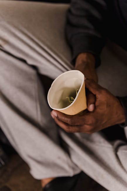 작은 기부로 지역사회에 큰 변화를 만드는 방법을 소개하는 이미지